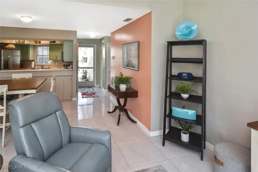 Picture of 4 Park Lane Cir, Lehigh Acres FL 33936