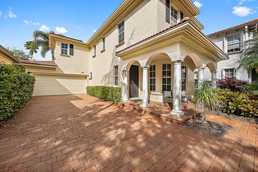 Picture of 616 Castle Drive, Palm Beach Gardens FL 33410