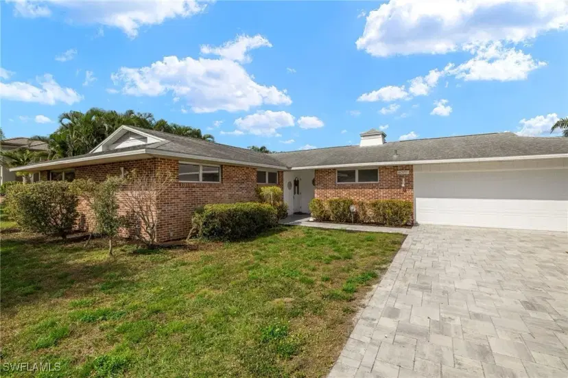 Picture of 4071 E River Dr, Fort Myers FL 33916