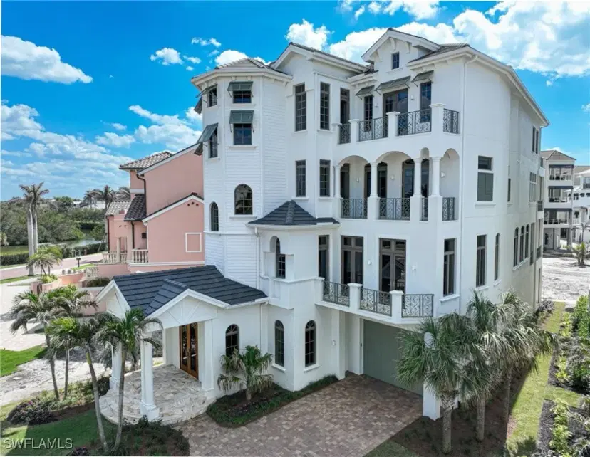 Picture of 104 Bonaire Ln, Bonita Springs FL 34134
