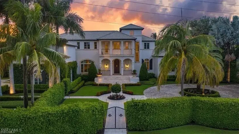 Picture of 275 Spring Line Dr, Naples FL 34102