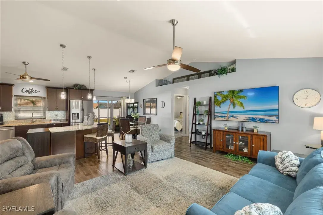 Picture of 313 SE 17Th Ter, Cape Coral, FL 33990