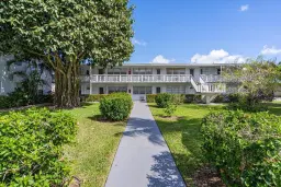 Picture of 98 Cambridge E, West Palm Beach, FL 33417