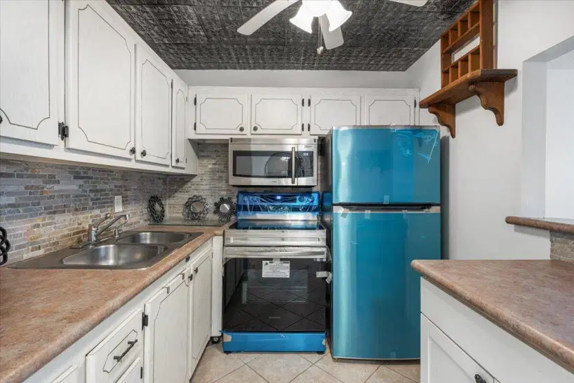 Picture of 98 Cambridge E, West Palm Beach FL 33417