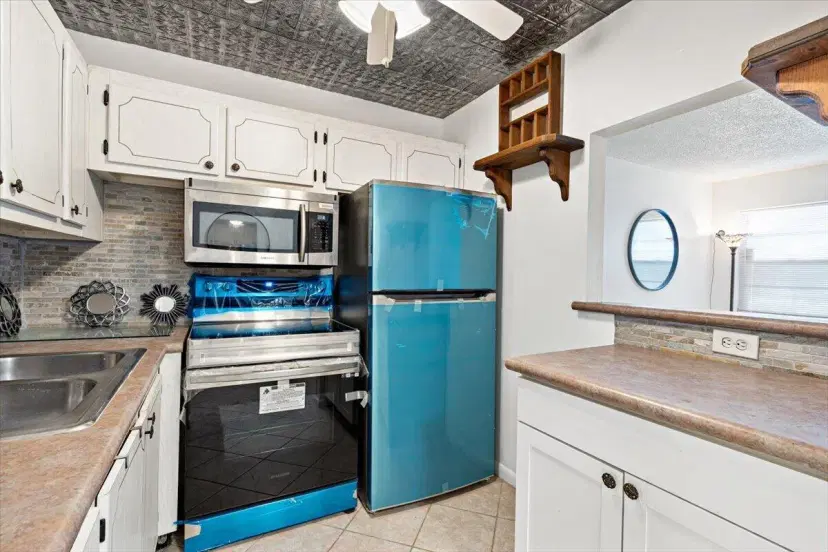 Picture of 98 Cambridge E, West Palm Beach FL 33417