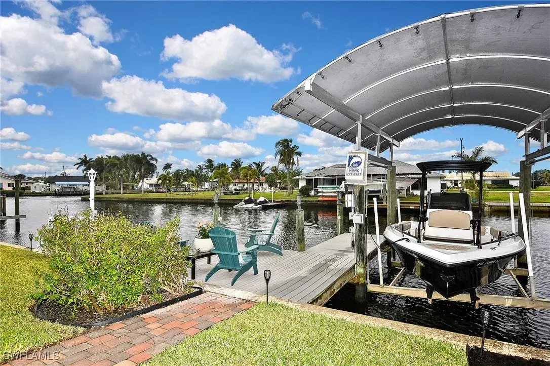 Picture of 461 Stipe St, North Fort Myers, FL 33903