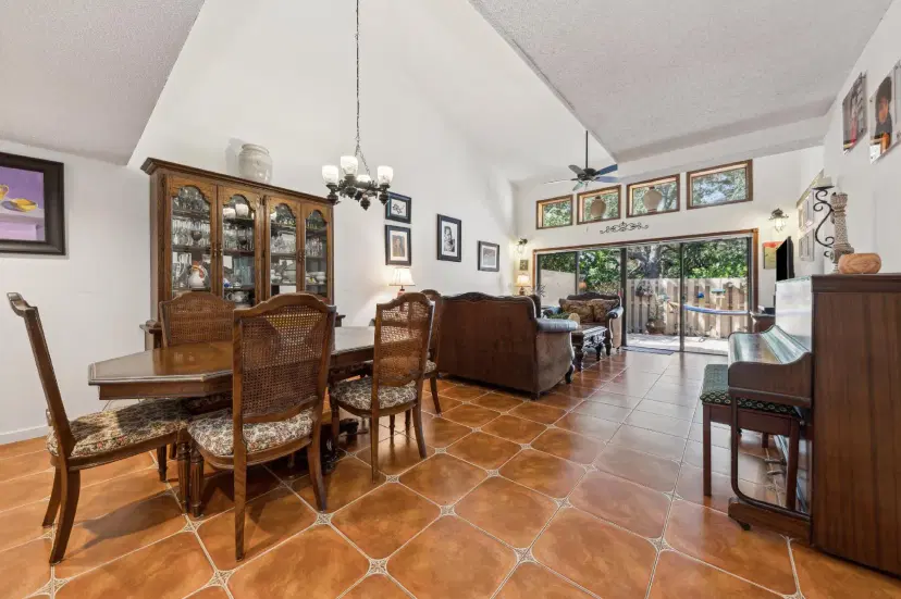 Picture of 1400 NW 9Th Avenue E-33, Boca Raton FL 33486