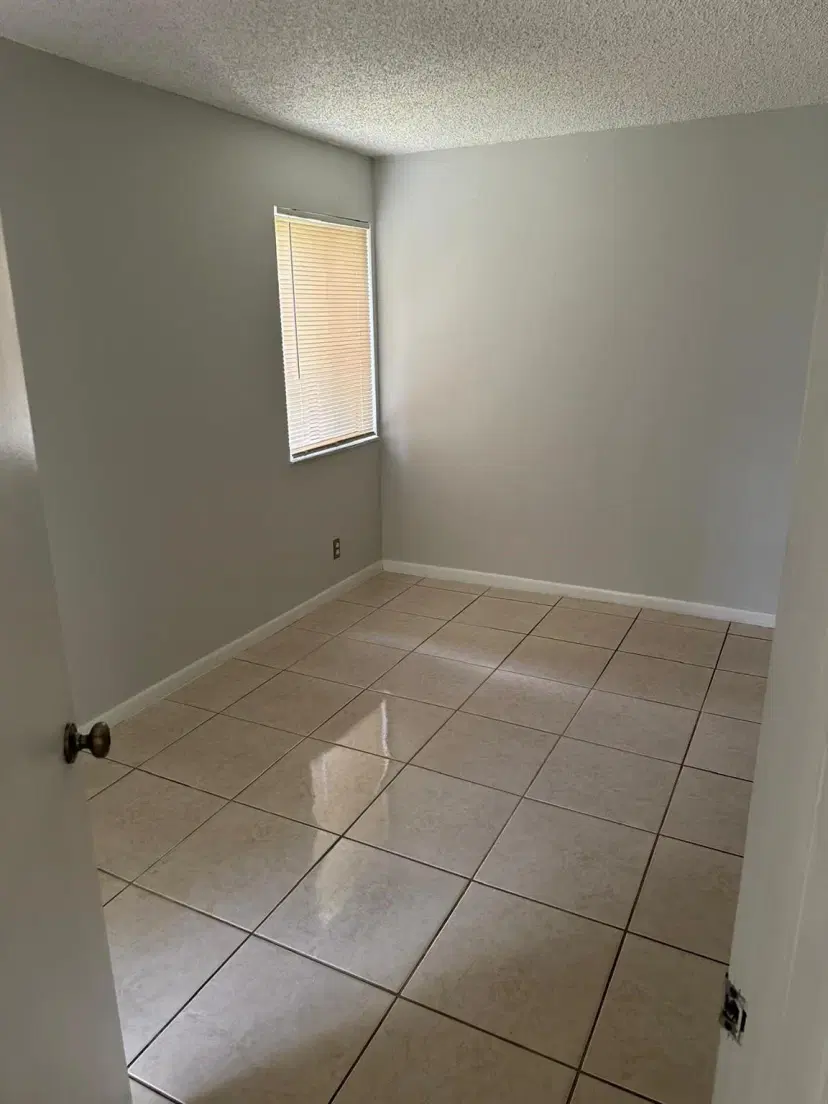 Picture of 5577 Courtyard Dr 5577, Margate FL 33063