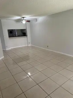 Picture of 5577 Courtyard Dr 5577, Margate, FL 33063