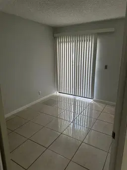 Picture of 5577 Courtyard Dr 5577, Margate, FL 33063