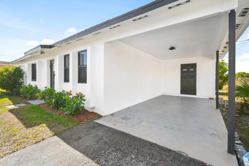 Picture of 1695 S 25Th Court, Riviera Beach FL 33404