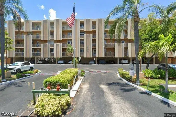 Picture of 1777 SE 15Th Street 206, Fort Lauderdale, FL 33316