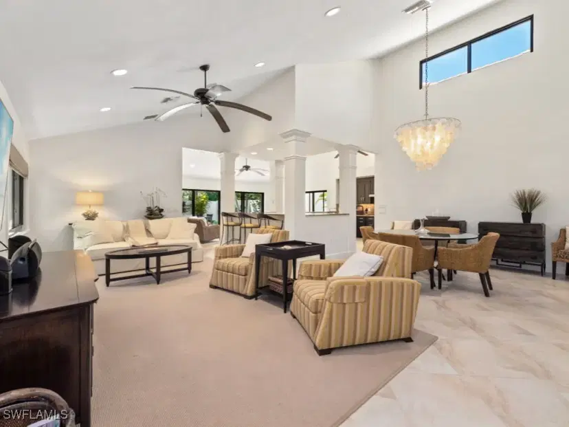 Picture of 6 Las Brisas Way 7, Naples FL 34108