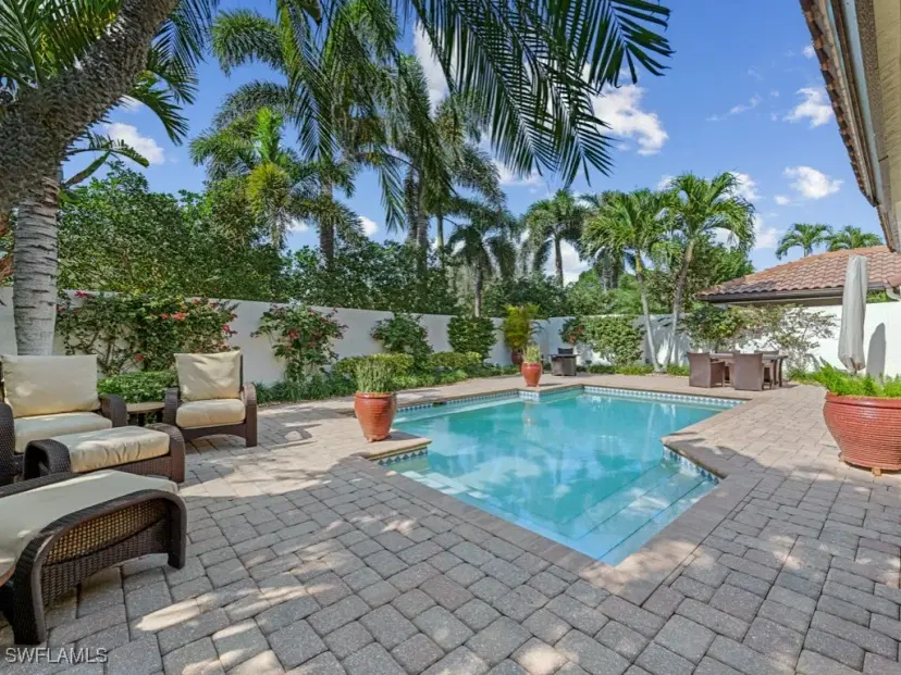 Picture of 6 Las Brisas Way 7, Naples FL 34108