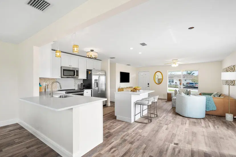Picture of 7423 SE James Street, Hobe Sound FL 33455