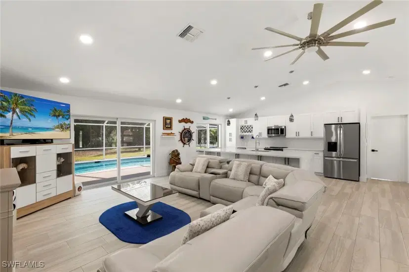 Picture of 752 Saint Andrews Blvd, Naples FL 34113