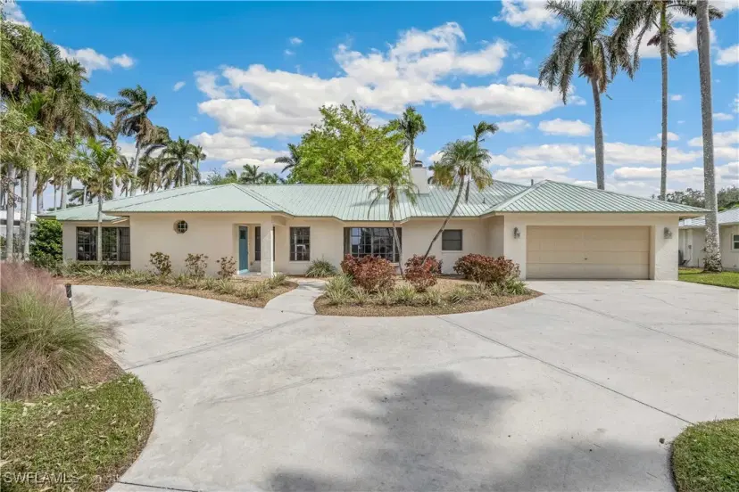 Picture of 3209 W Riverside Dr, Fort Myers FL 33901