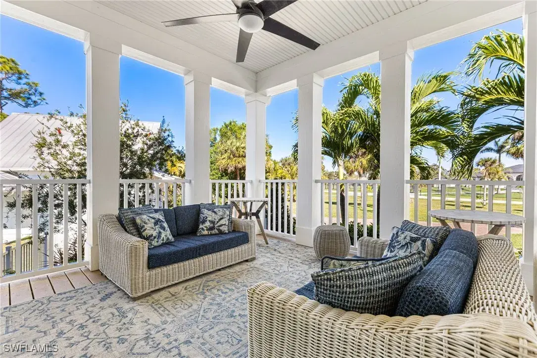 Picture of 7252 Lake Dr, Fort Myers, FL 33908