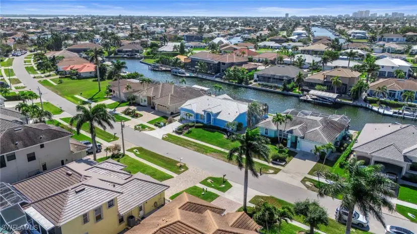 Picture of 248 Seminole Ct, Marco Island FL 34145