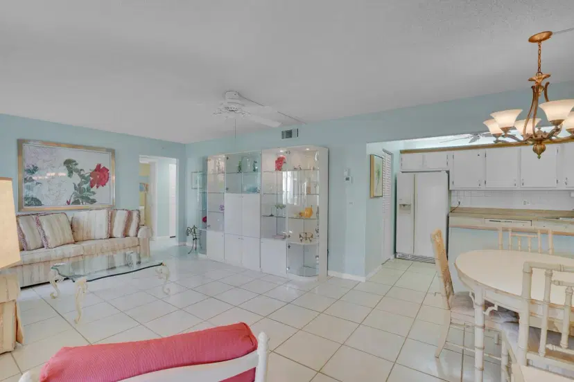 Picture of 339 Knotty Pine Circle C1, Greenacres FL 33463