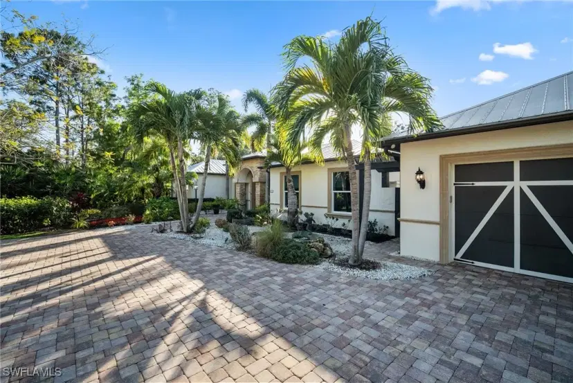 Picture of 1805 Heritage Trl, Naples FL 34112