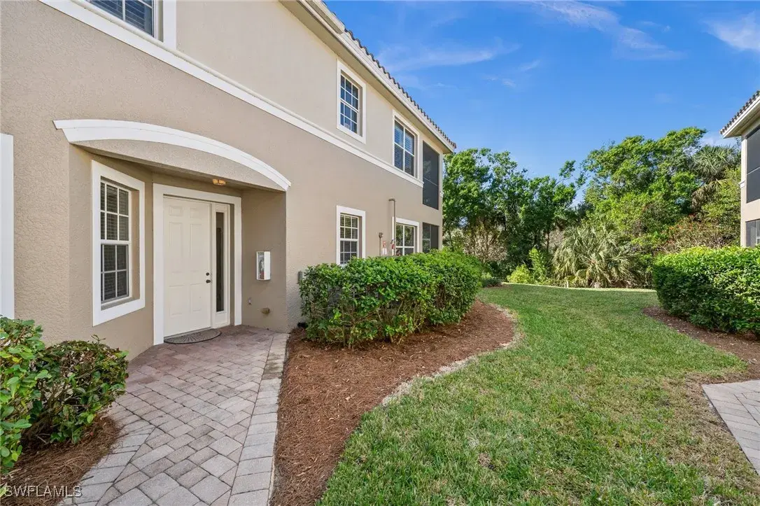 Picture of 18920 Bay Woods Lake Dr 103, Fort Myers, FL 33908