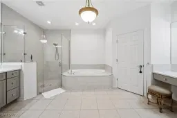 Picture of 18920 Bay Woods Lake Dr 103, Fort Myers, FL 33908