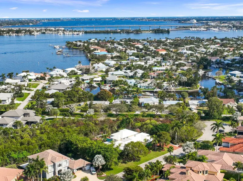 Picture of 58 SW Palm Cove Drive, Palm City FL 34990