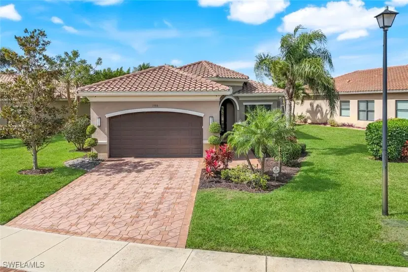 Picture of 3366 Baltic Dr, Naples FL 34119