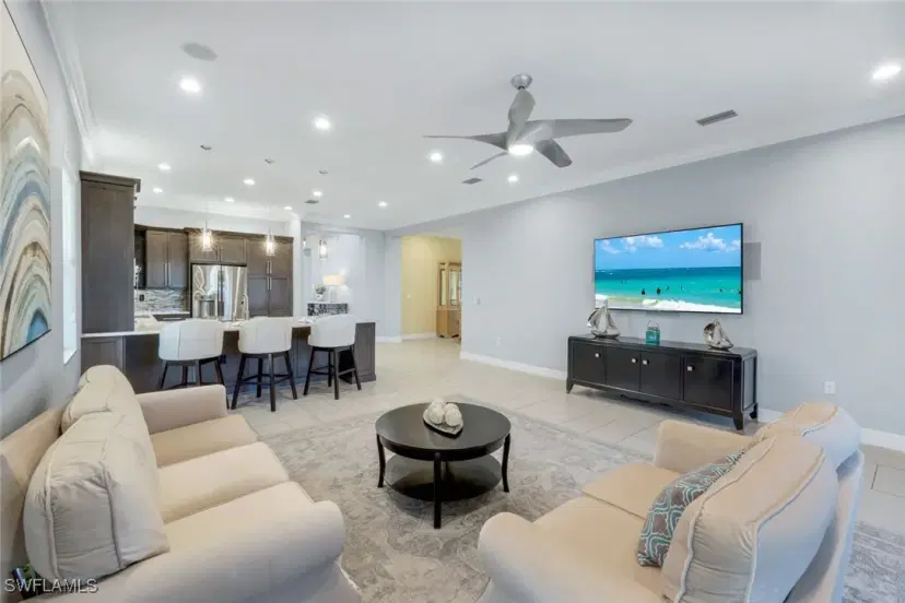 Picture of 3366 Baltic Dr, Naples FL 34119