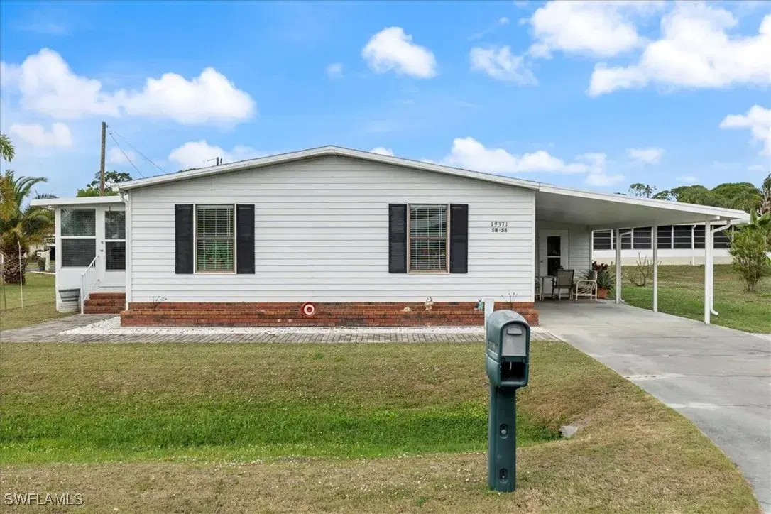 Picture of 19371 Pony Ln, North Fort Myers, FL 33903