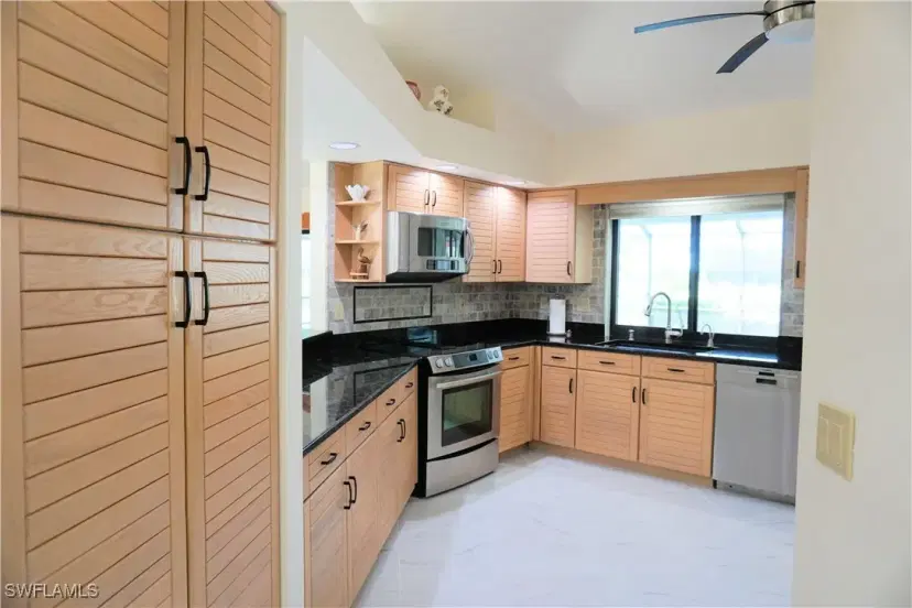 Picture of 6909 Wittman Dr, Fort Myers, FL 33919