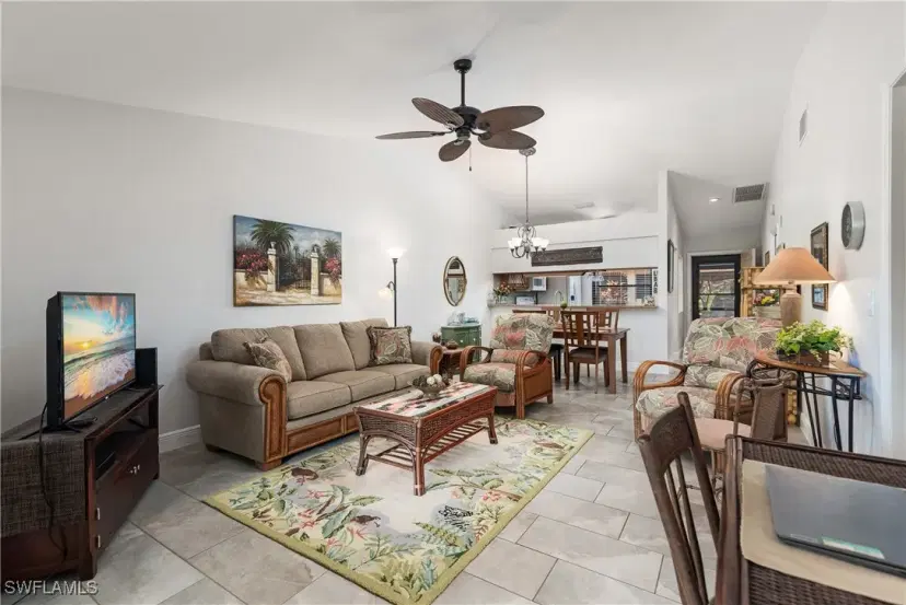 Picture of 2026 Pine Isle Ln 2026, Naples FL 34112