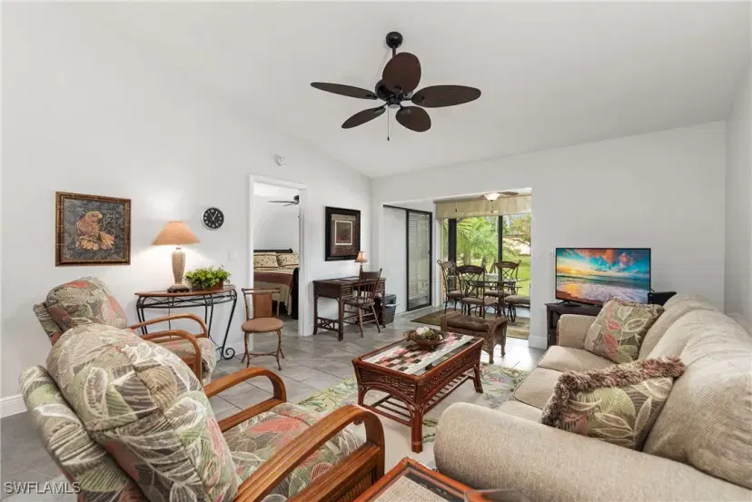 Picture of 2026 Pine Isle Ln 2026, Naples FL 34112