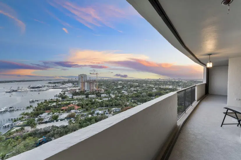 Picture of 5200 N Flagler Drive 2206, West Palm Beach FL 33407