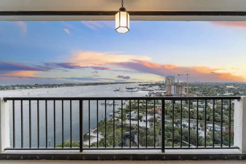 Picture of 5200 N Flagler Drive 2206, West Palm Beach FL 33407
