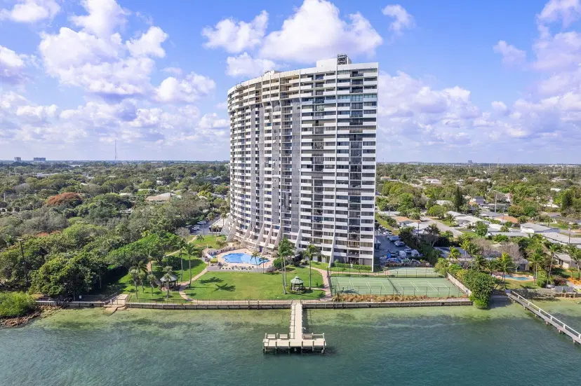 Picture of 5200 N Flagler Drive 2206, West Palm Beach FL 33407