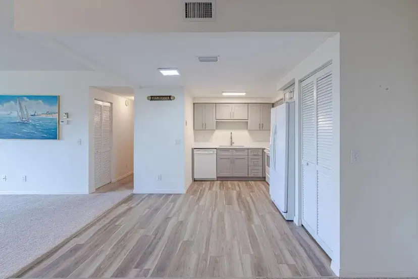 Picture of 200 SE Four Winds Drive 114, Stuart FL 34996