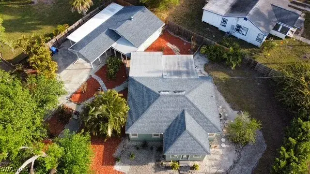 Picture of 847 James St, Fort Myers, FL 33916