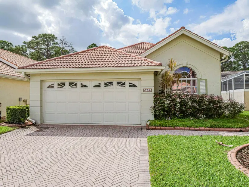 Picture of 795 SW Saint Croix Cove, Port St Lucie FL 34986