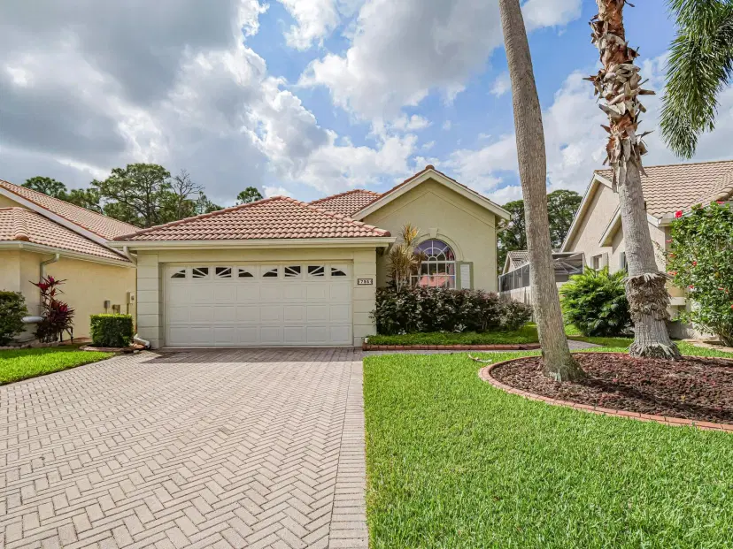 Picture of 795 SW Saint Croix Cove, Port St Lucie FL 34986