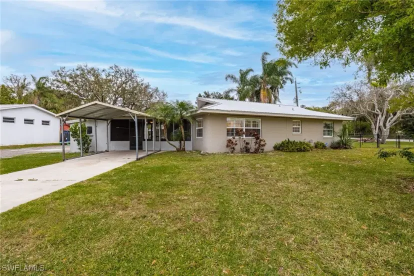 Picture of 2256 Randolph Dr, Fort Myers FL 33905