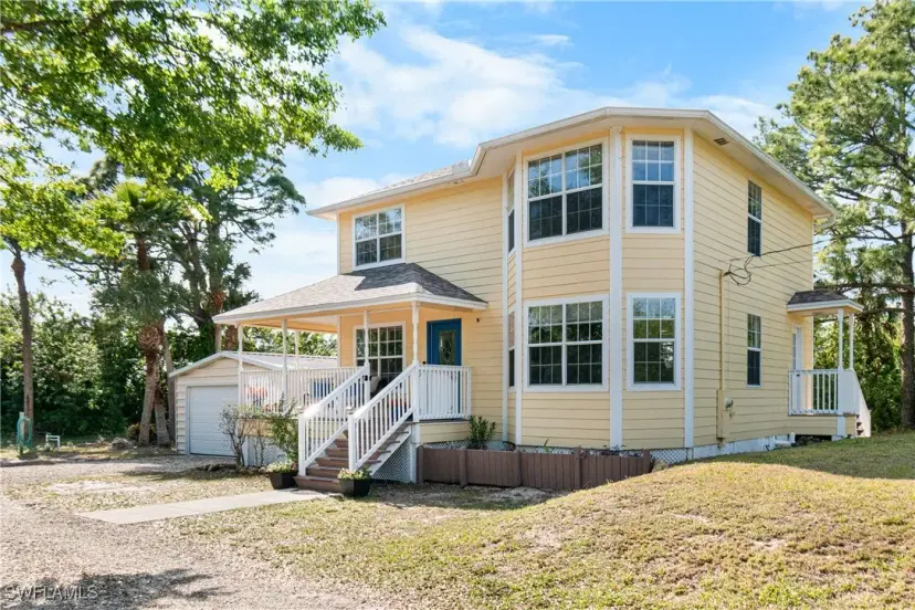 Picture of 1609 Lee Ave, Lehigh Acres FL 33972