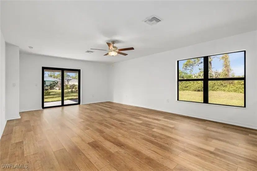 Picture of 812 Gen D Macarthur Ave, Labelle FL 33935