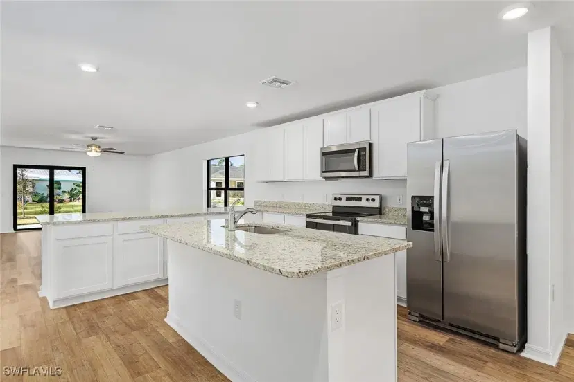 Picture of 812 Gen D Macarthur Ave, Labelle FL 33935