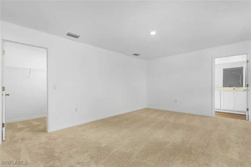 Picture of 812 Gen D Macarthur Ave, Labelle FL 33935