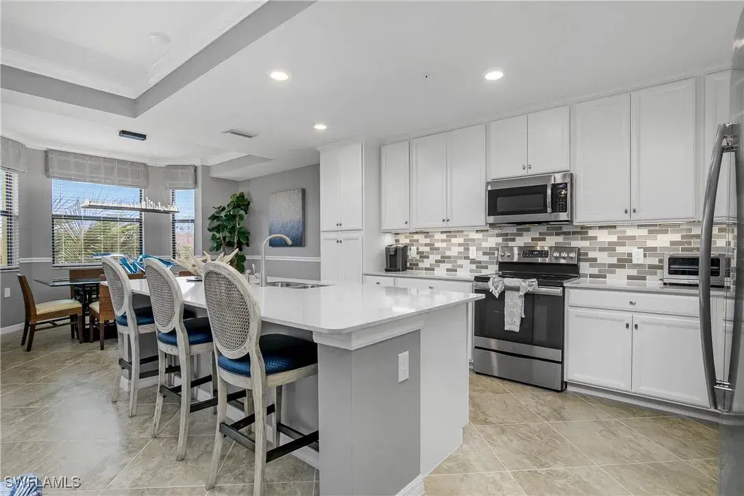 Picture of 9584 Trevi Ct 5233, Naples, FL 34113
