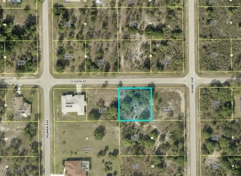 Picture of 220 Palmacea Rd, Fort Myers FL 33905