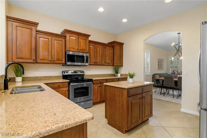 Picture of 12454 Rock Ridge Ln, Fort Myers FL 33913