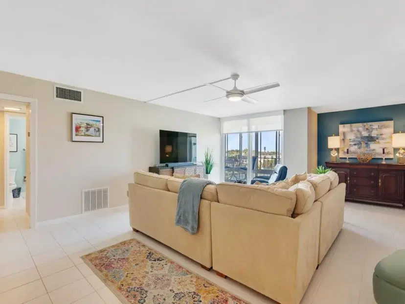 Picture of 4601 Highway A1A 506, Vero Beach FL 32963